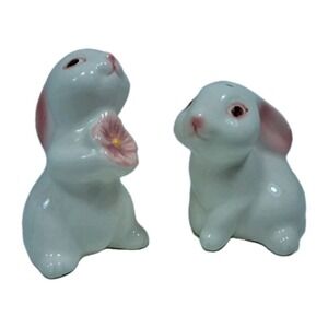 Avon Weiss Bunny Mates Salt & Pepper Shakers 1983 New In Box Spring Easter